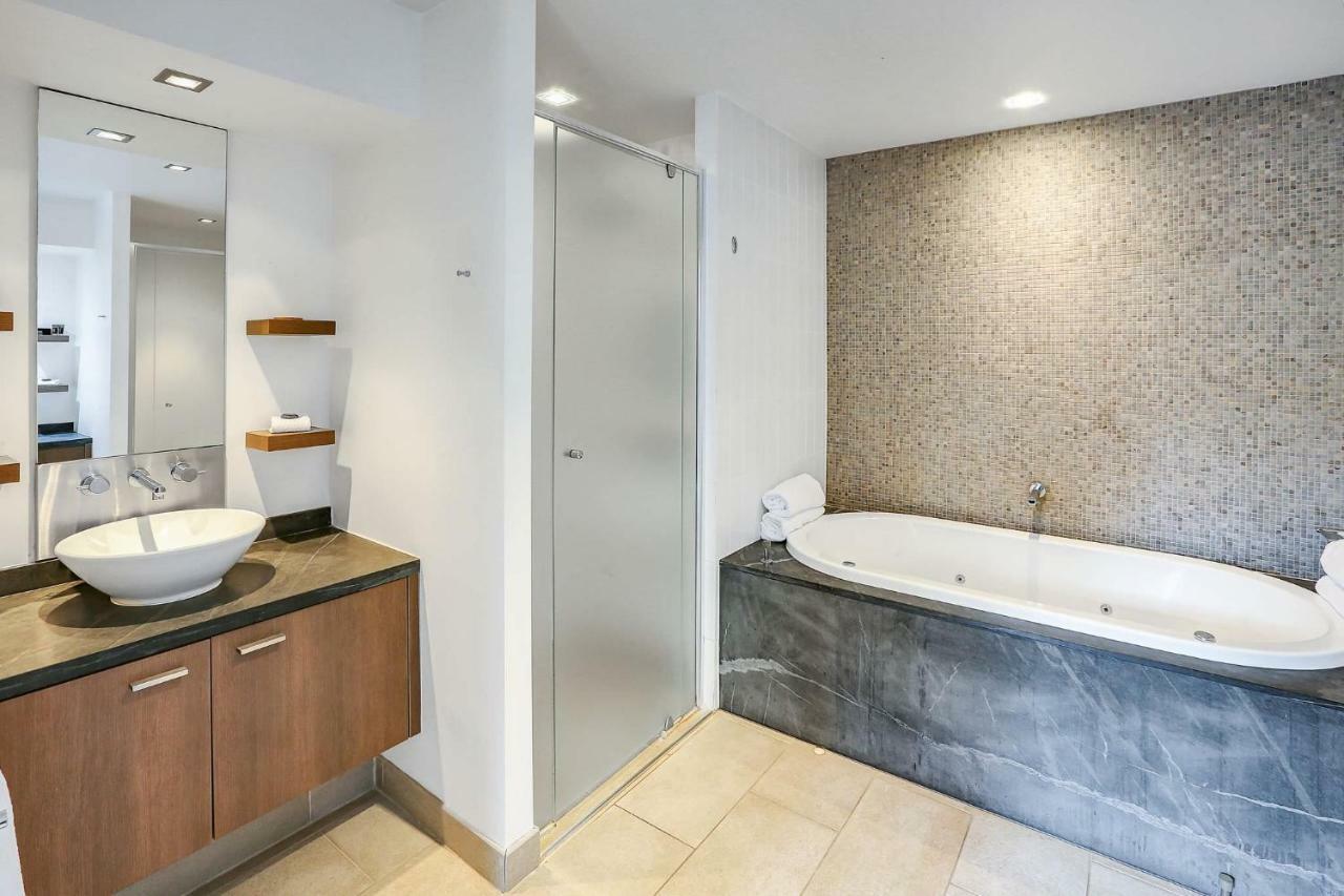 Elysium Private Apartments Triton By The Sea Palm Cove Exteriér fotografie